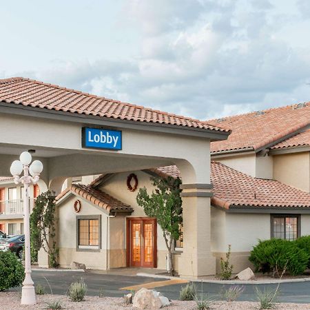 Days Inn By Wyndham Willcox Bagian luar foto