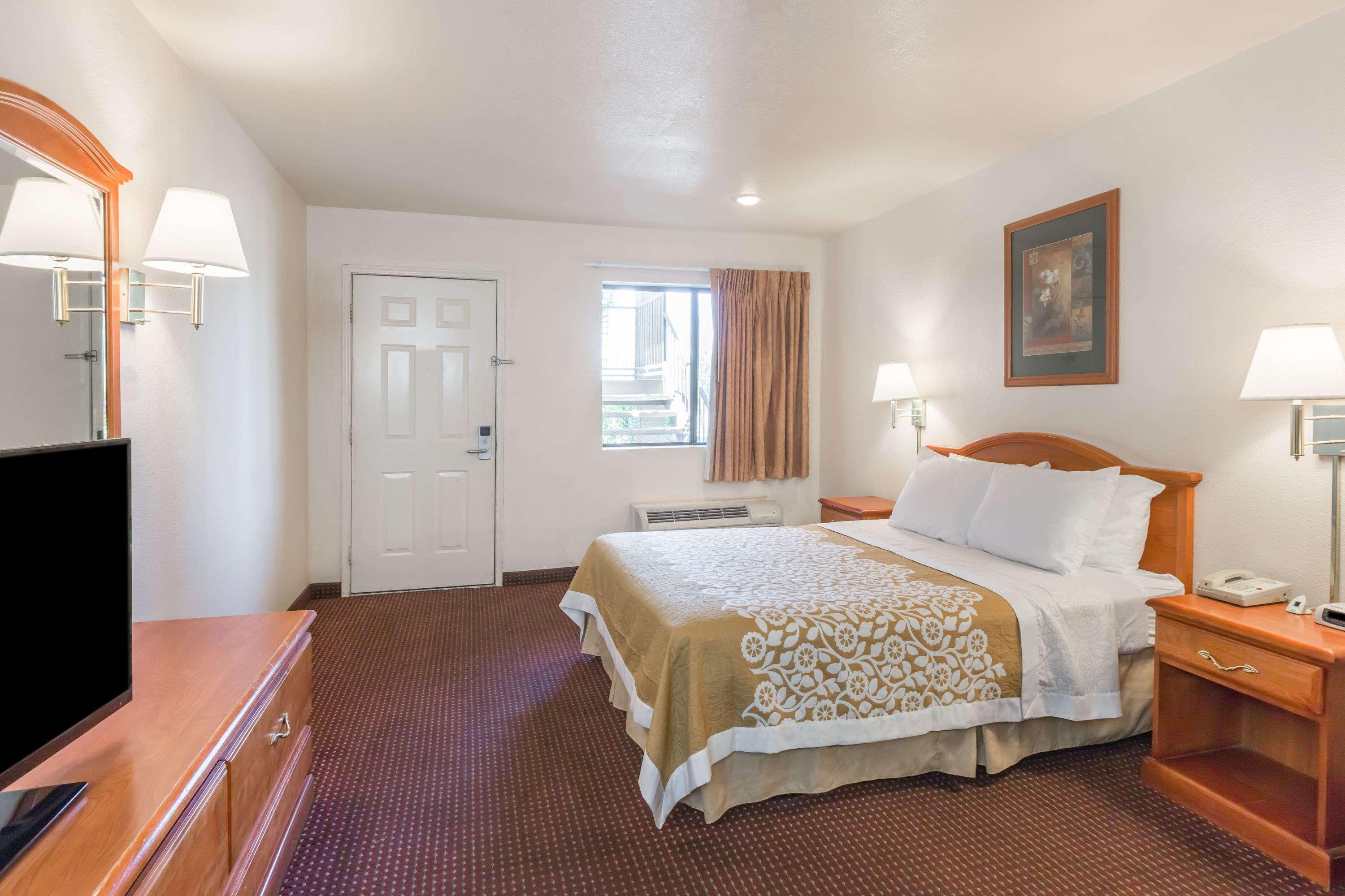 Days Inn By Wyndham Willcox Bagian luar foto