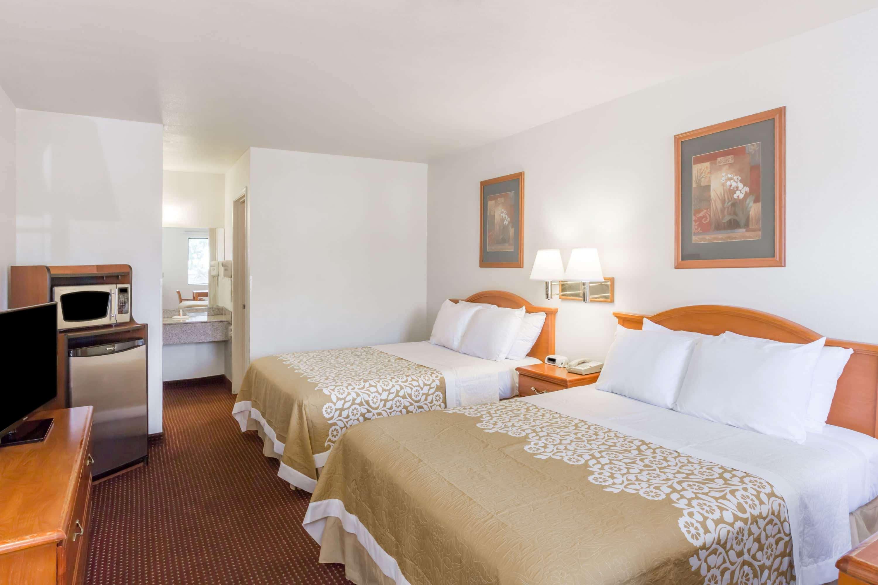 Days Inn By Wyndham Willcox Bagian luar foto
